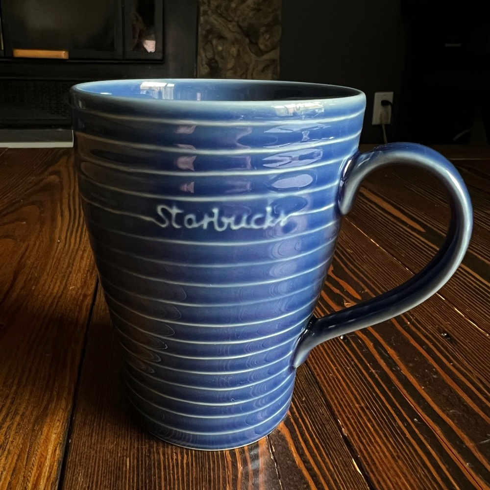 STARBUCKS • 2009 blue ribbed mug by Design House Stockholm 12 oz collectors cup